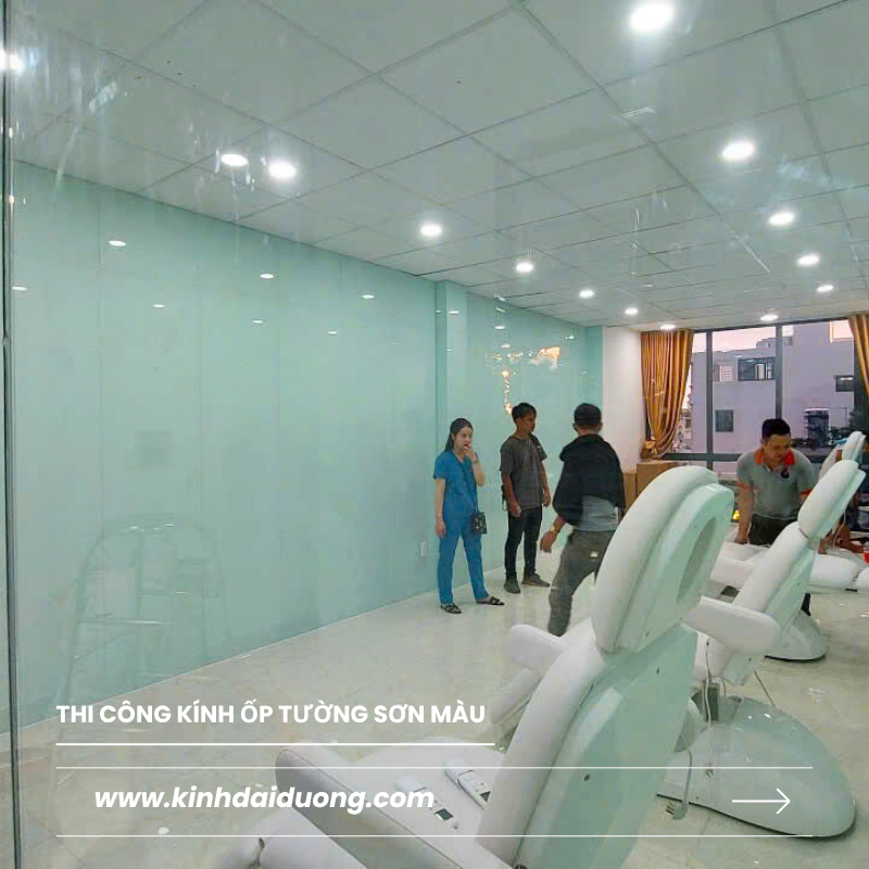 Thi Công Kính Ốp Tường Sơn Màu Phòng Phẫu Thuật 3 kính ốp tường sơn màu